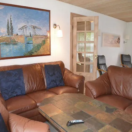 Feriehus Holiday With A Fireplace 01